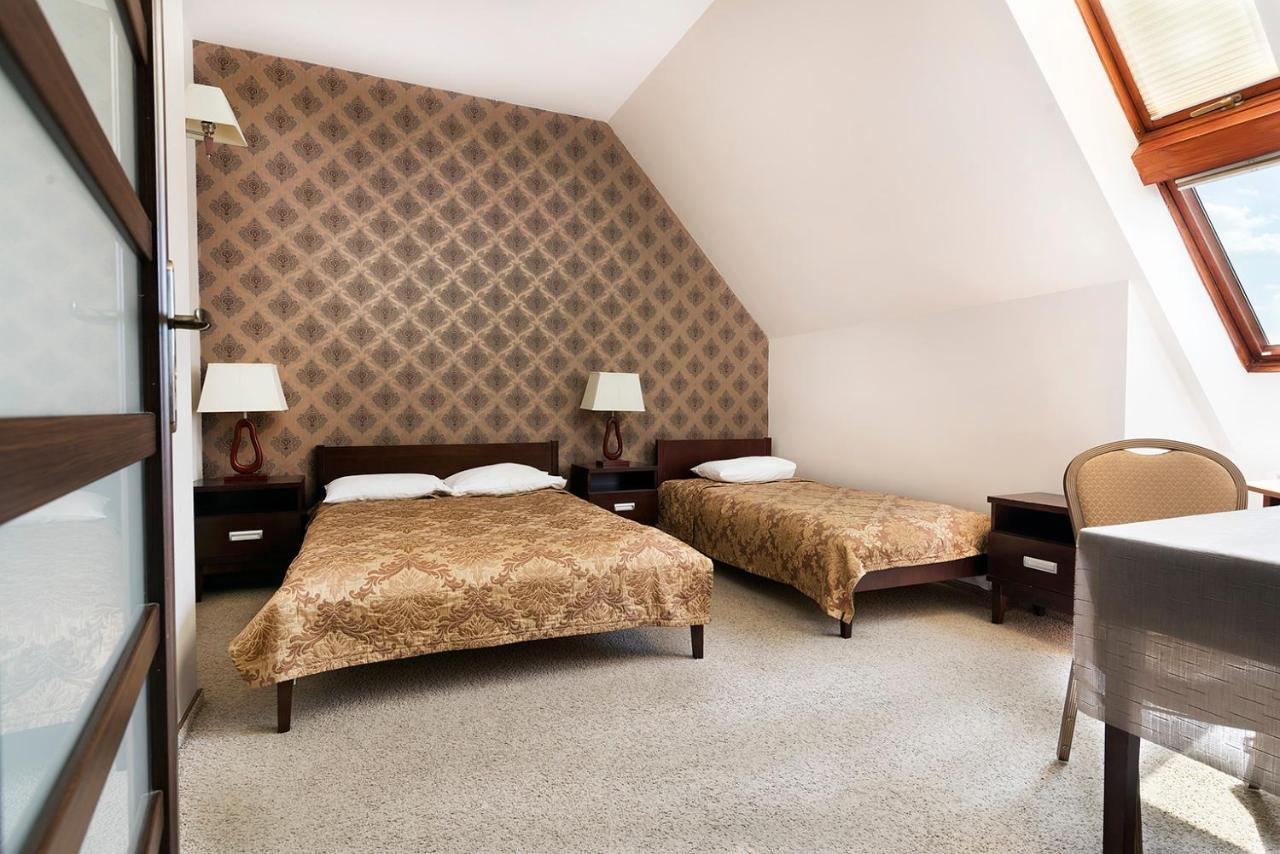 Hotel Pod Kasztanami 卢布林 外观 照片